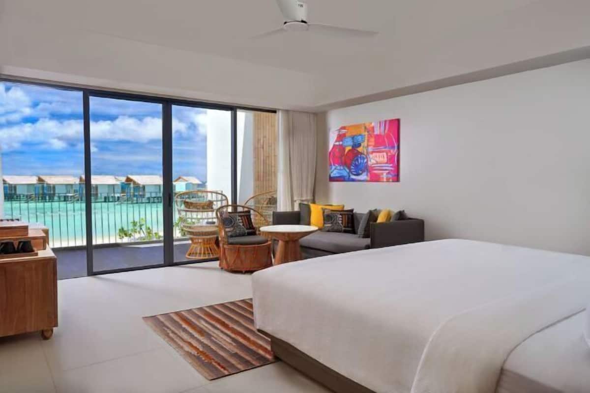 1 bedroom, premium bedding, minibar, in-room safe