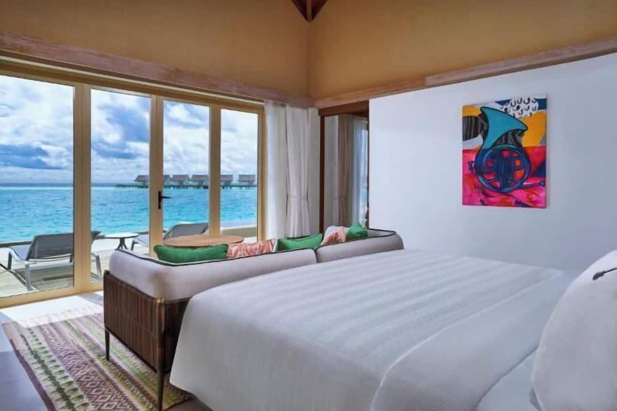 Ropa de cama de alta calidad, minibar, caja fuerte