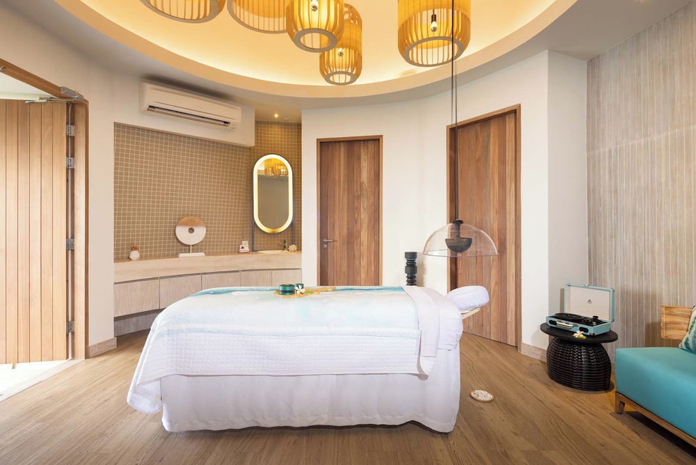 Hard Rock Hotel Maldives by null