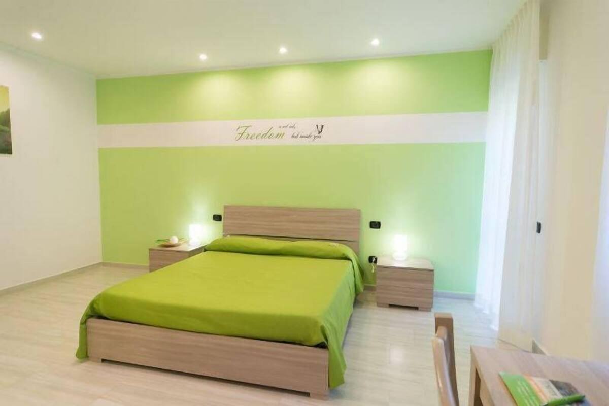 Romantic Double or Twin Room, Mountain View | Premium bedding, down comforters, in-room safe, desk