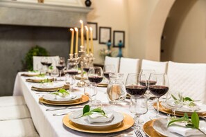 Villa, 6 Bedrooms | In-room dining - Verdidea - PALAZZO DELLE ROSE (Monterchi)