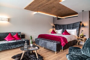 Alpine Romantic Suite | Minibar, Zimmersafe, Schreibtisch, schallisolierte Zimmer