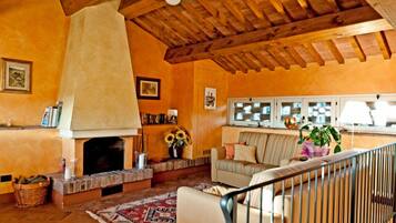 Villa, 2 camere da letto, non fumatori | Area soggiorno | TV a schermo piatto