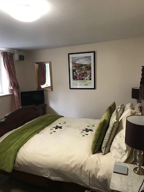 Ropa de cama de alta calidad, wifi gratis y ropa de cama
