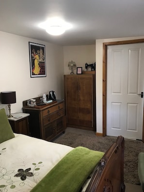 Double Room, 1 Double Bed, Non Smoking, Private Bathroom