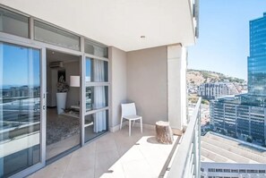 Classic-Apartment, 2 Schlafzimmer | Balkon