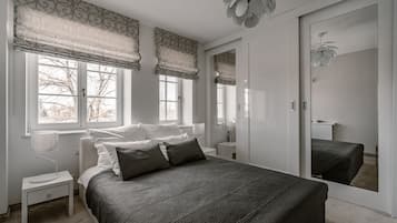 Deluxe Apartment, Non Smoking | In-room safe, desk, soundproofing, iron/ironing board