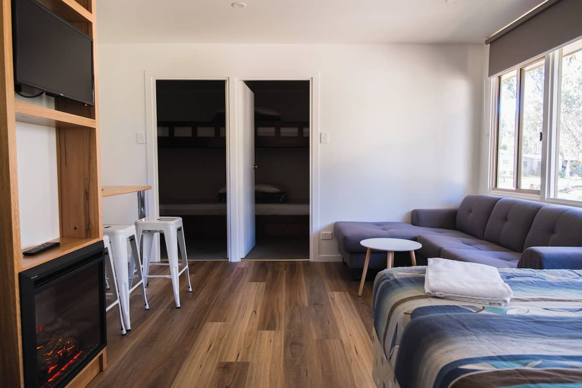 2 Bedroom Upgraded Chalet | Living area