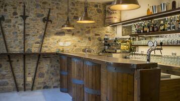 Bar (in der Unterkunft)
