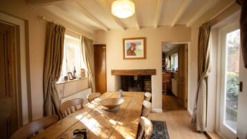 Three Bedroom Cottage | Private kitchen | Electric kettle