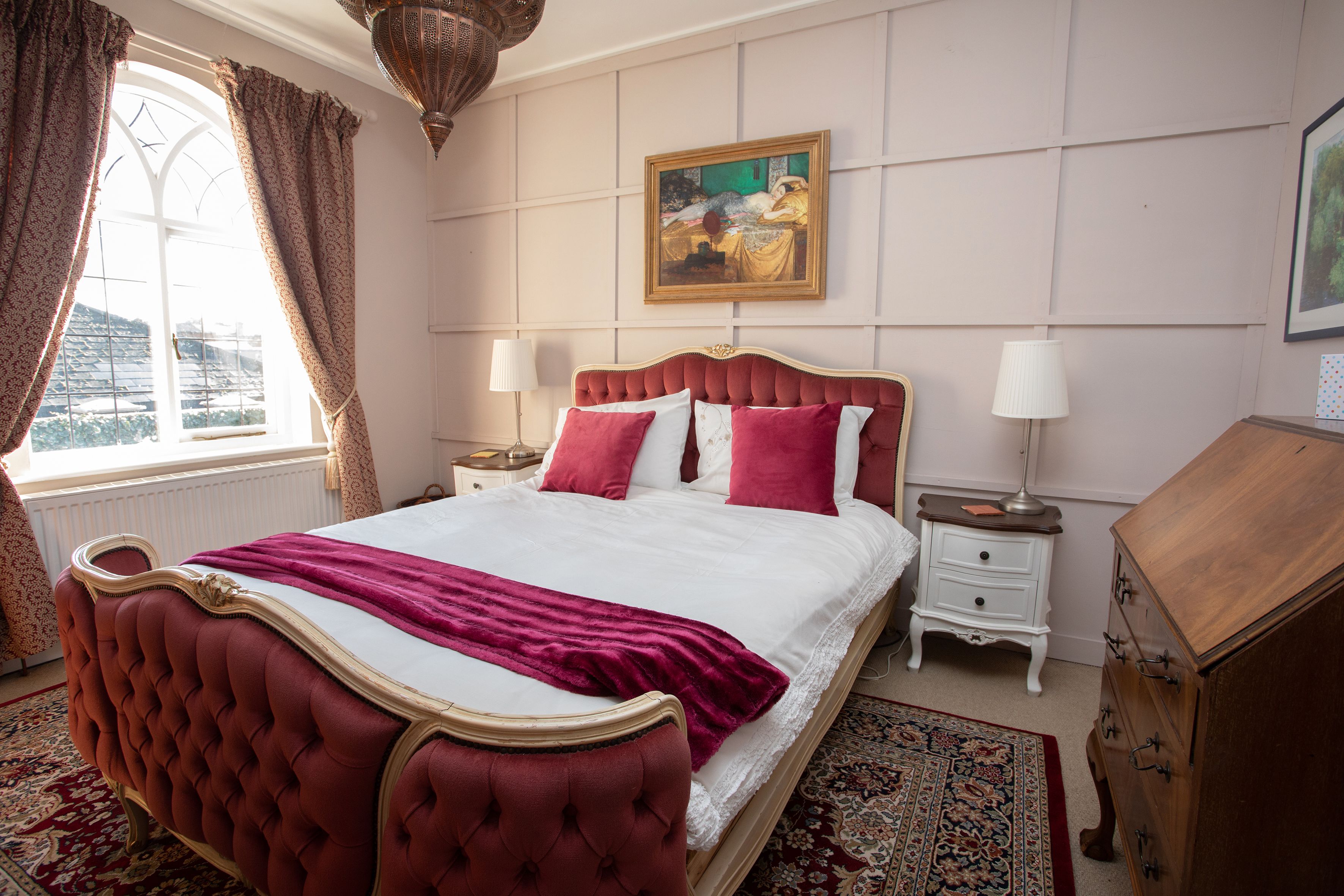 Three Bedroom Cottage | Rollaway beds, free WiFi, bed sheets