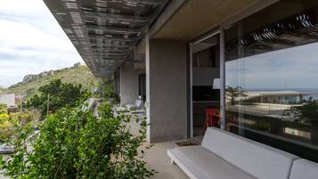 Premier Loft | Balcony