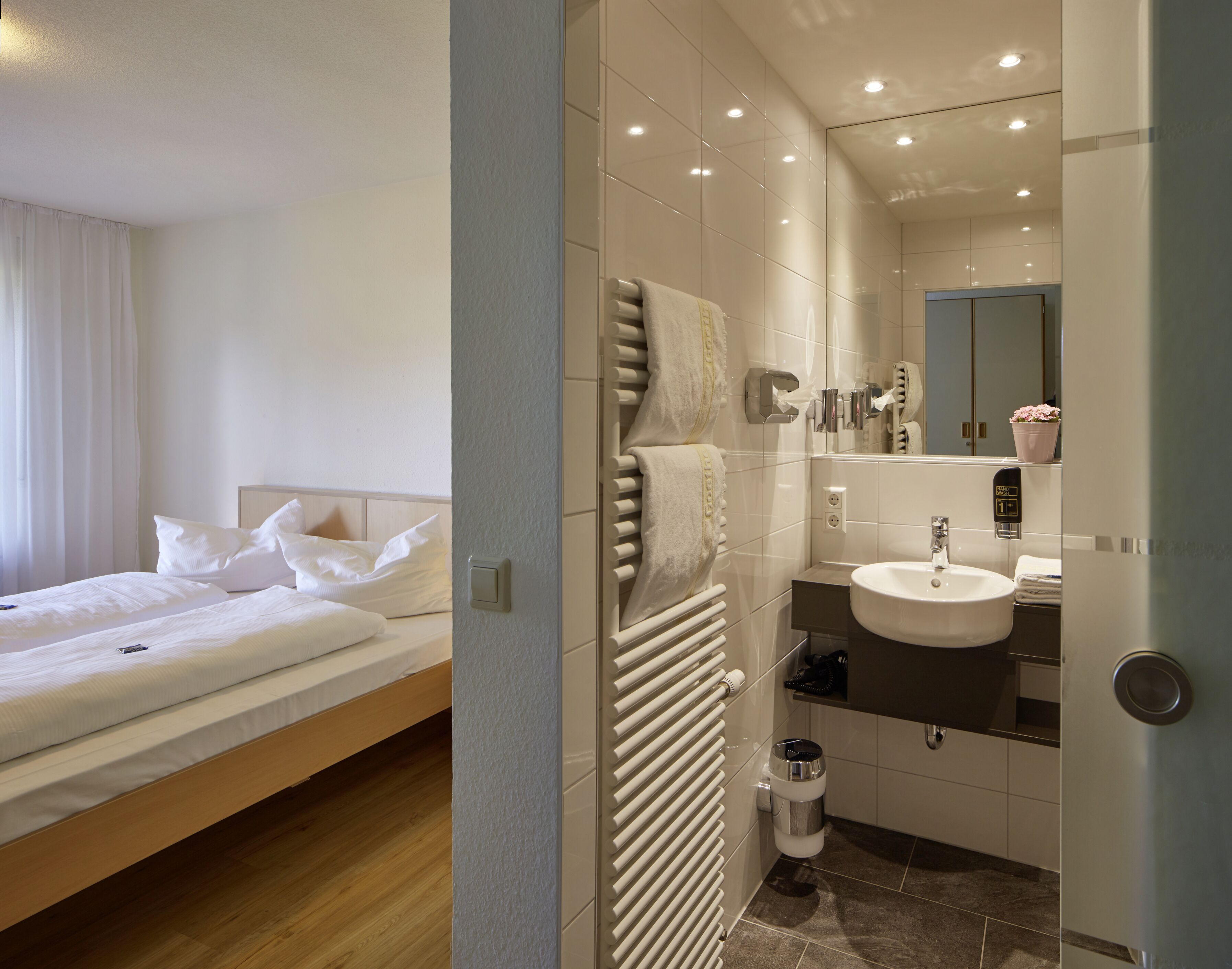 classic double or twin room | hypo-allergenic bedding, individually furnished, desk, blackout curtains