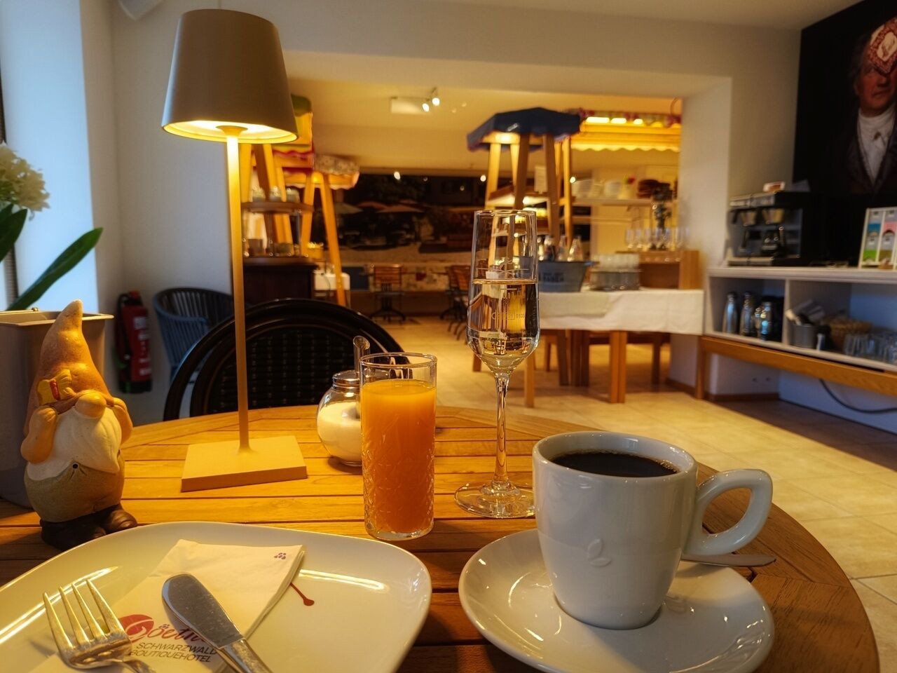 Café da manhã com buffet grátis todos os dias