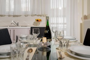 Apartment | Private kitchen | Full-sized fridge, microwave, oven, stovetop - Aspasias Luxury Suite (Chania)