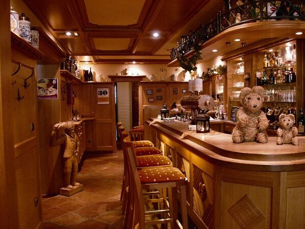 Bar (on property) - Hotel - Restaurant Feste Neustadt (Bergneustadt)