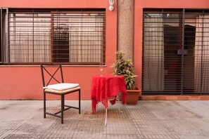 Exterior - Las Casas de Moratín (Seville)