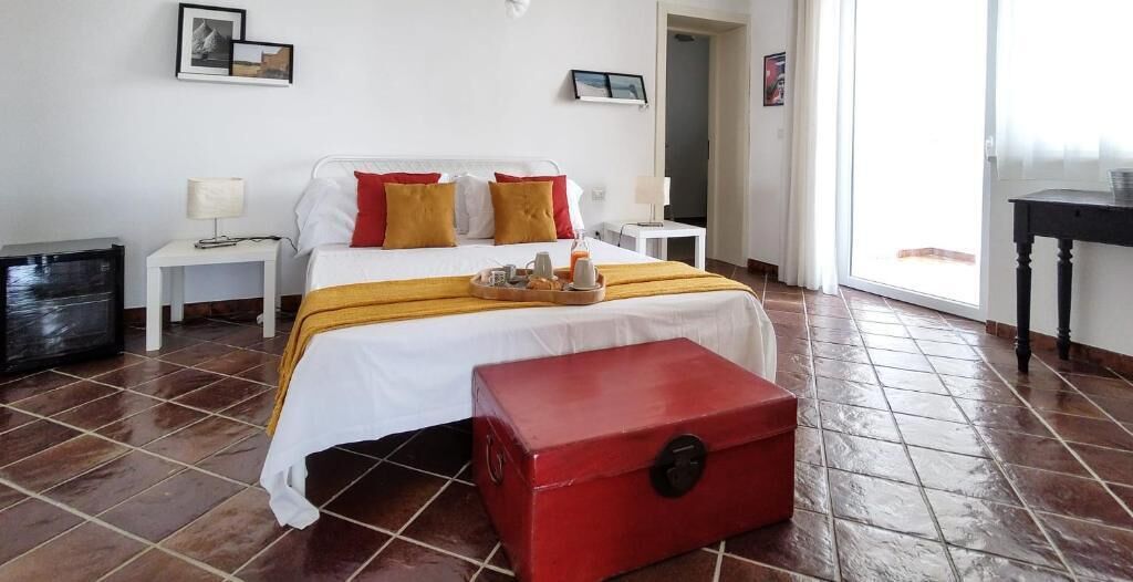 Superior Room | Minibar, desk, laptop workspace, iron/ironing board