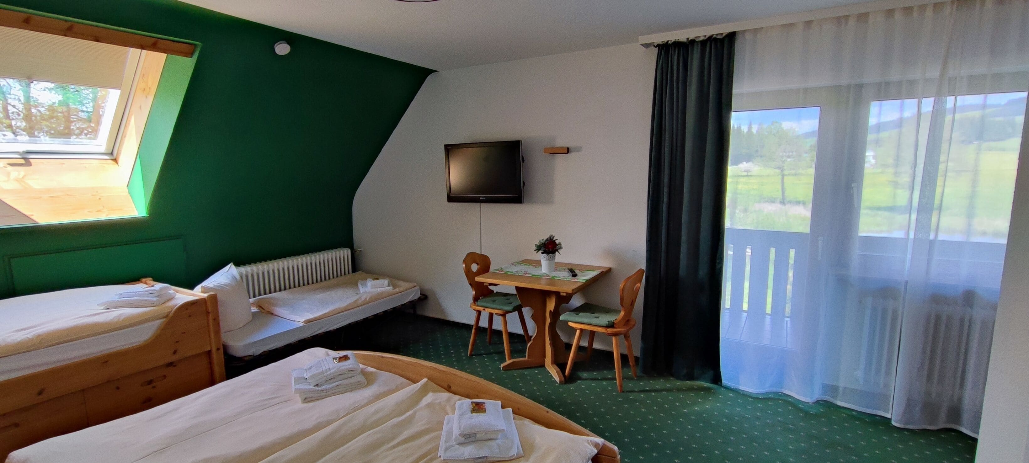 Familienzimmer, 1 Schlafzimmer, Nichtraucher, Balkon | Bettwäsche