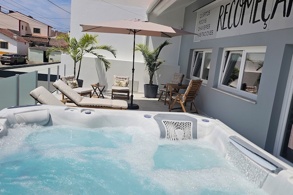 Tina de hidromasaje al aire libre