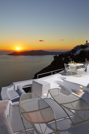 Luxury Villa, 2 Bedrooms, Sea View | Terrace/patio