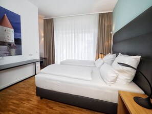 In-room safe, individually decorated, individually furnished - rivers Passau (Passau)