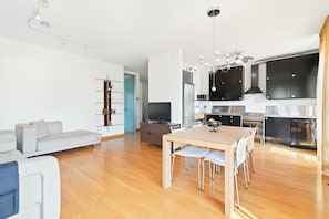 Flat-screen TV, offices