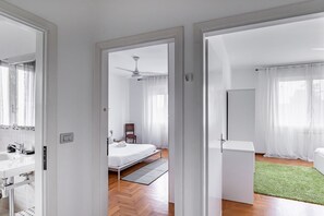 2 Schlafzimmer, Schreibtisch, WLAN, Bettwäsche