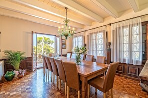 Dining - El Portió,  tu casa de ensueño junto a la playa.* (Tamariu)