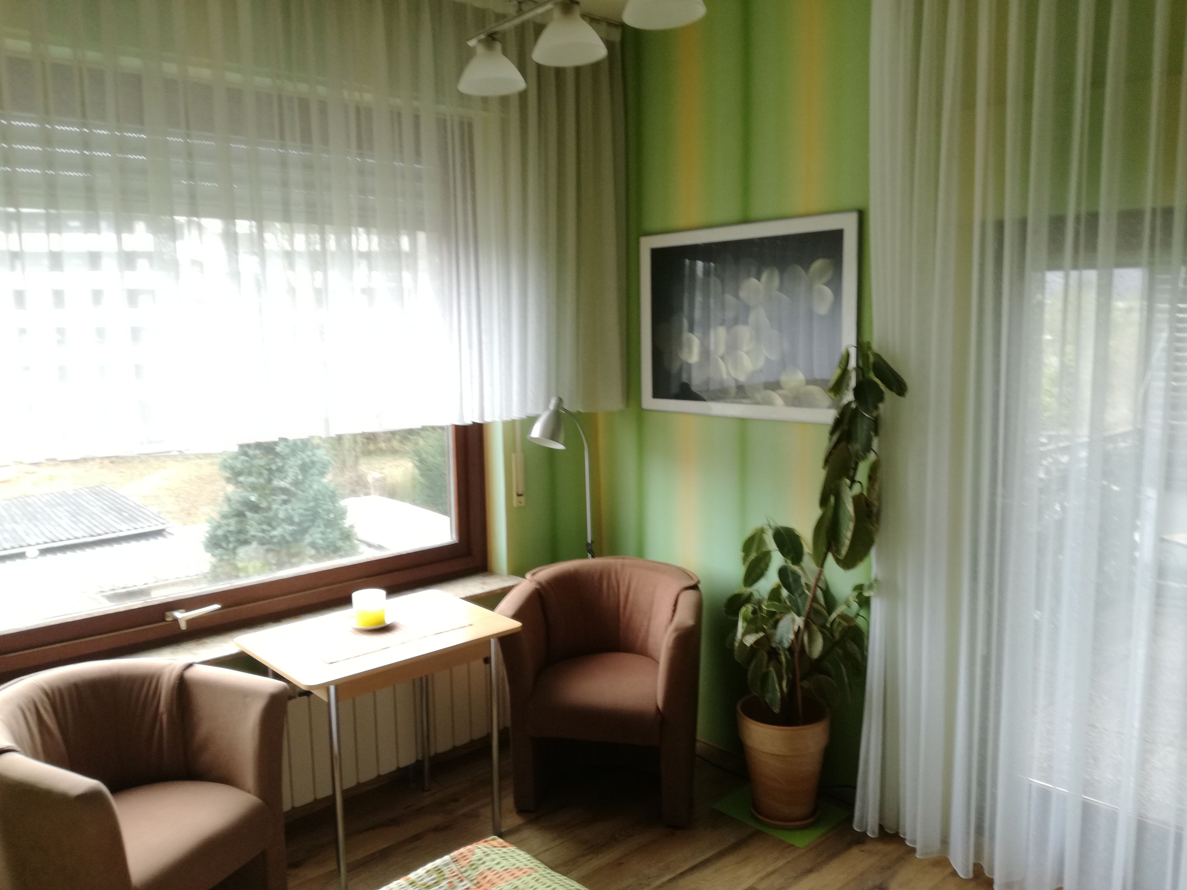 雙人房 | 低過敏寢具、迷你吧、布置獨特、免費無線上網