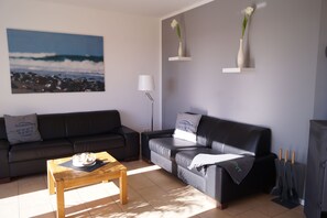 Ferienhaus | Wohnbereich | Flachbildfernseher, Kamin, DVD-Player, MP3-Dockingstation