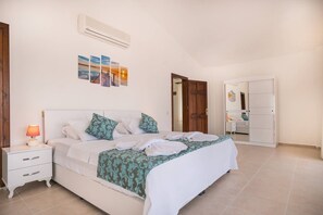 4 habitaciones, escritorio, tabla de planchar con plancha y wifi gratis 