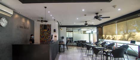 Sala de estar en el lobby