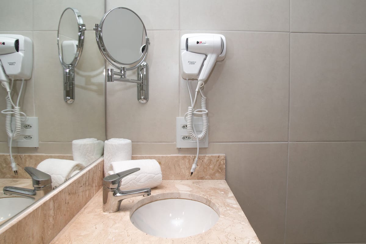 shower, towels
