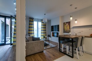 Exclusive-huoneisto (51) | Oleskelualue | Taulutelevisio