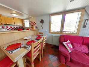 Dining - 3-room apartment, sleeps 7, Le Grand-Bornand (Le Grand-Bornand)