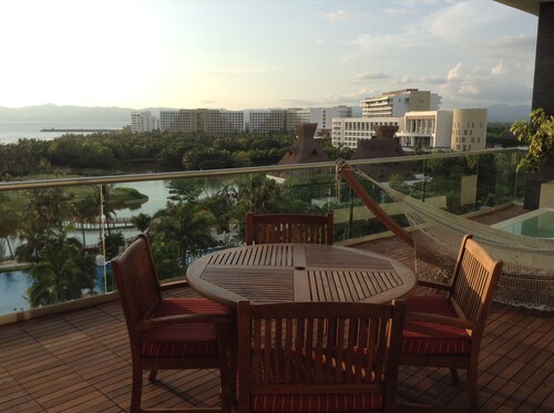 Vidanta Grand Luxxe 5 star Residence Club Golf and Spa Resort -come for the PGA