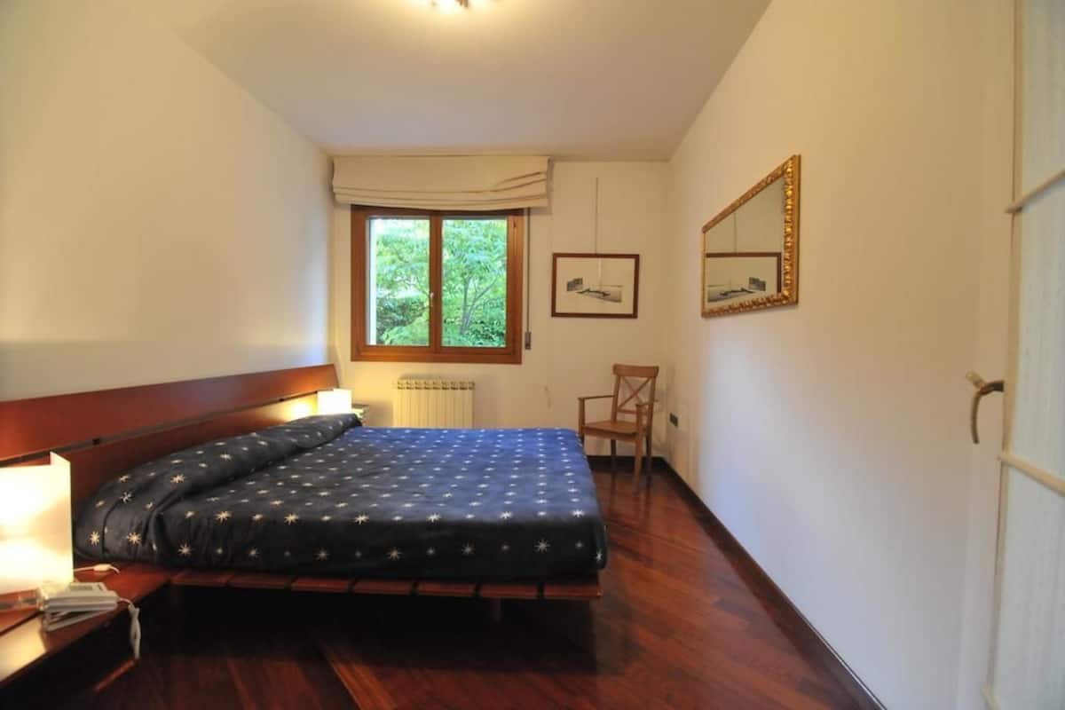 Luxury Apartment, 3 Bedrooms, Kitchen, Annex Building | In-room safe, soundproofing, free WiFi, bed sheets
