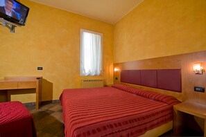 In-room safe, soundproofing, free WiFi, bed sheets - Locanda Cavalli (Mestre)