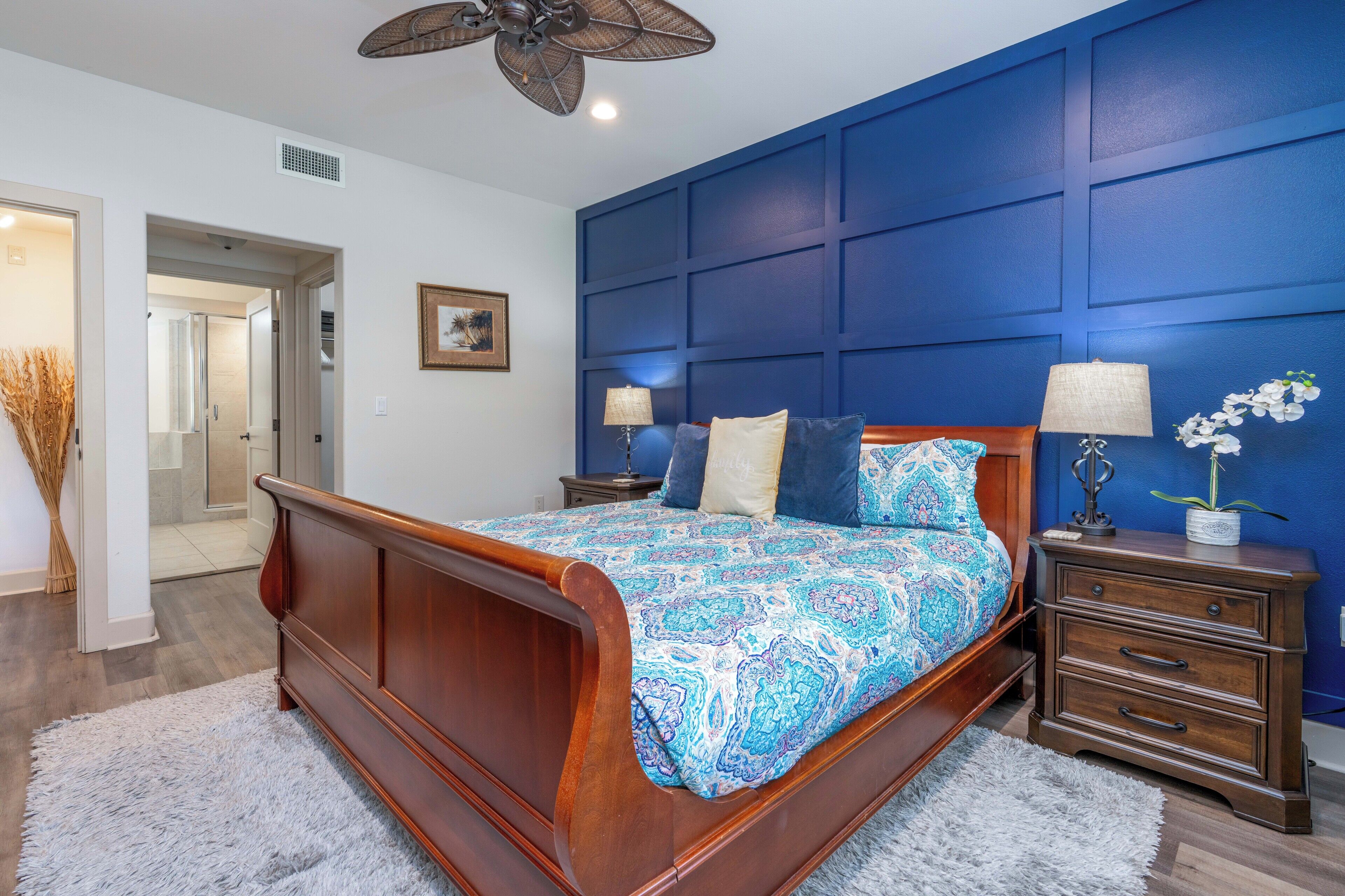 3 bedrooms, blackout drapes, iron/ironing board, internet