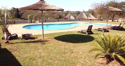 Noma Nini Lodge And Restaurant