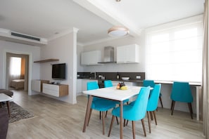 Appartement Familial, 1 chambre | Restauration dans la chambre