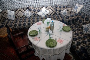 مطعم