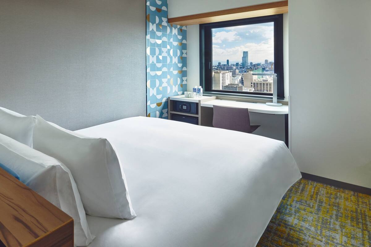 1 bedroom, in-room safe, desk, laptop workspace