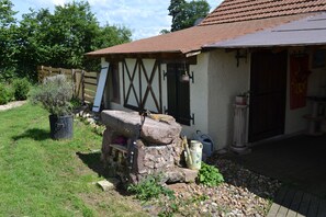Garden - Chambre d'hôte La Medievale (Sail-les-Bains)