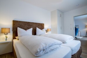 Apartment, 1 Double Bed, Non Smoking | 1 bedroom, blackout drapes, free WiFi, bed sheets - Appartments an der Golfanlage (Rostock)