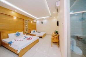 Standard Twin Room | Minibar, desk, blackout curtains, soundproofing - Lang Chai Hotel (Hai Phong)