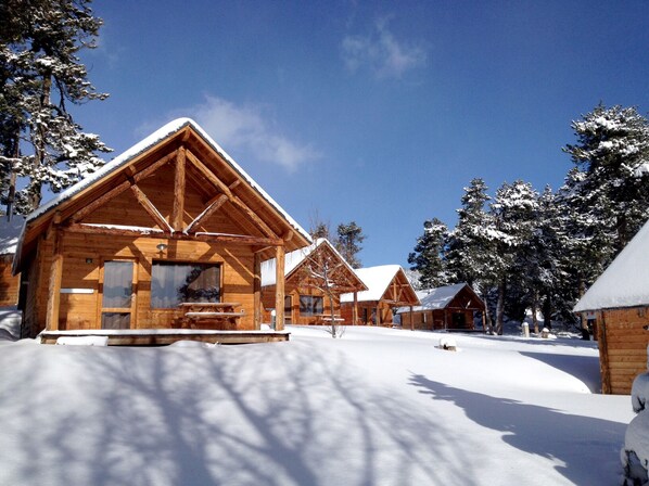 Chalet rustique, 2 chambres | Literie fournie