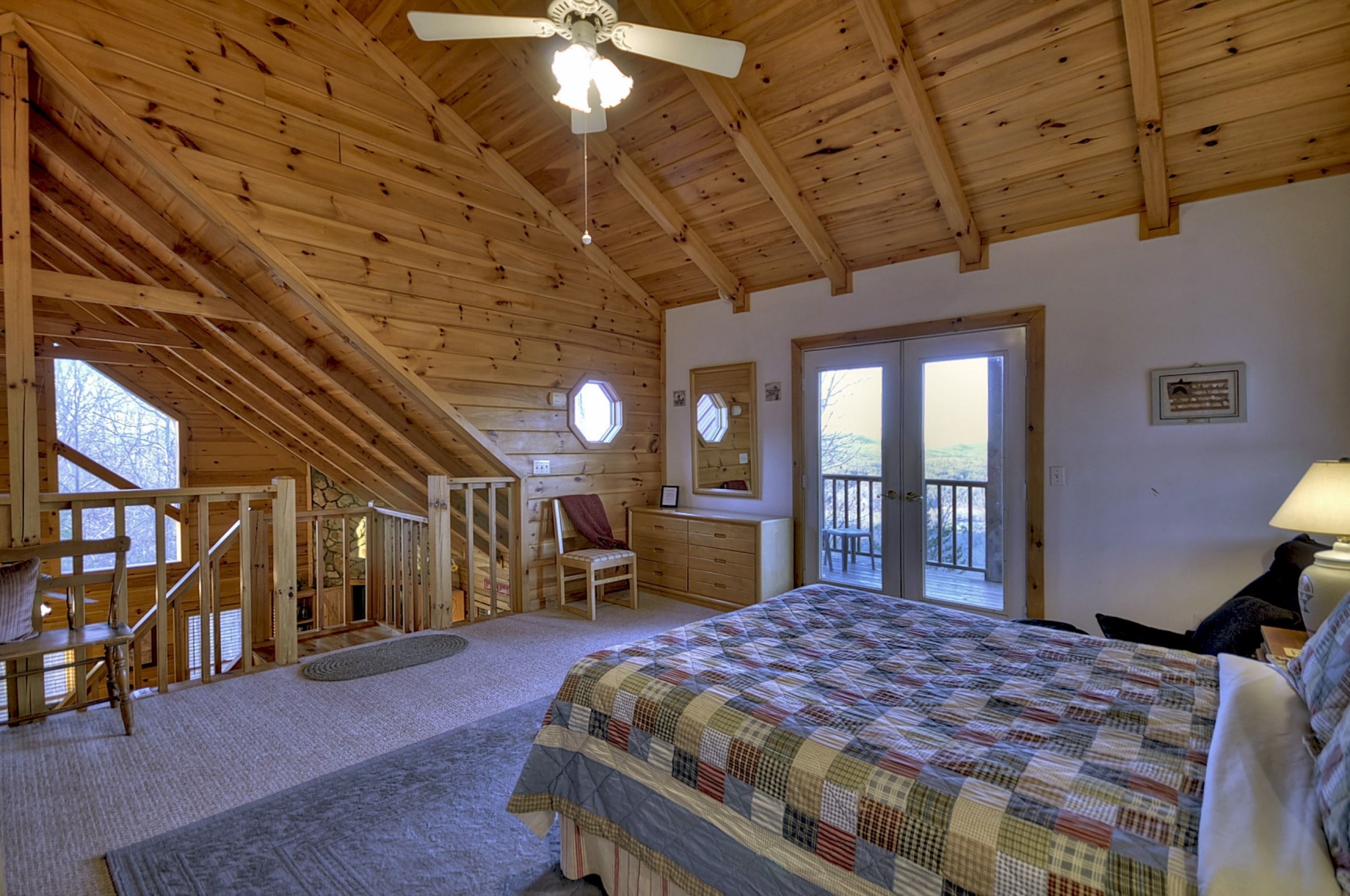 Cabin, Multiple Beds, Non Smoking | 3 bedrooms, free WiFi, bed sheets