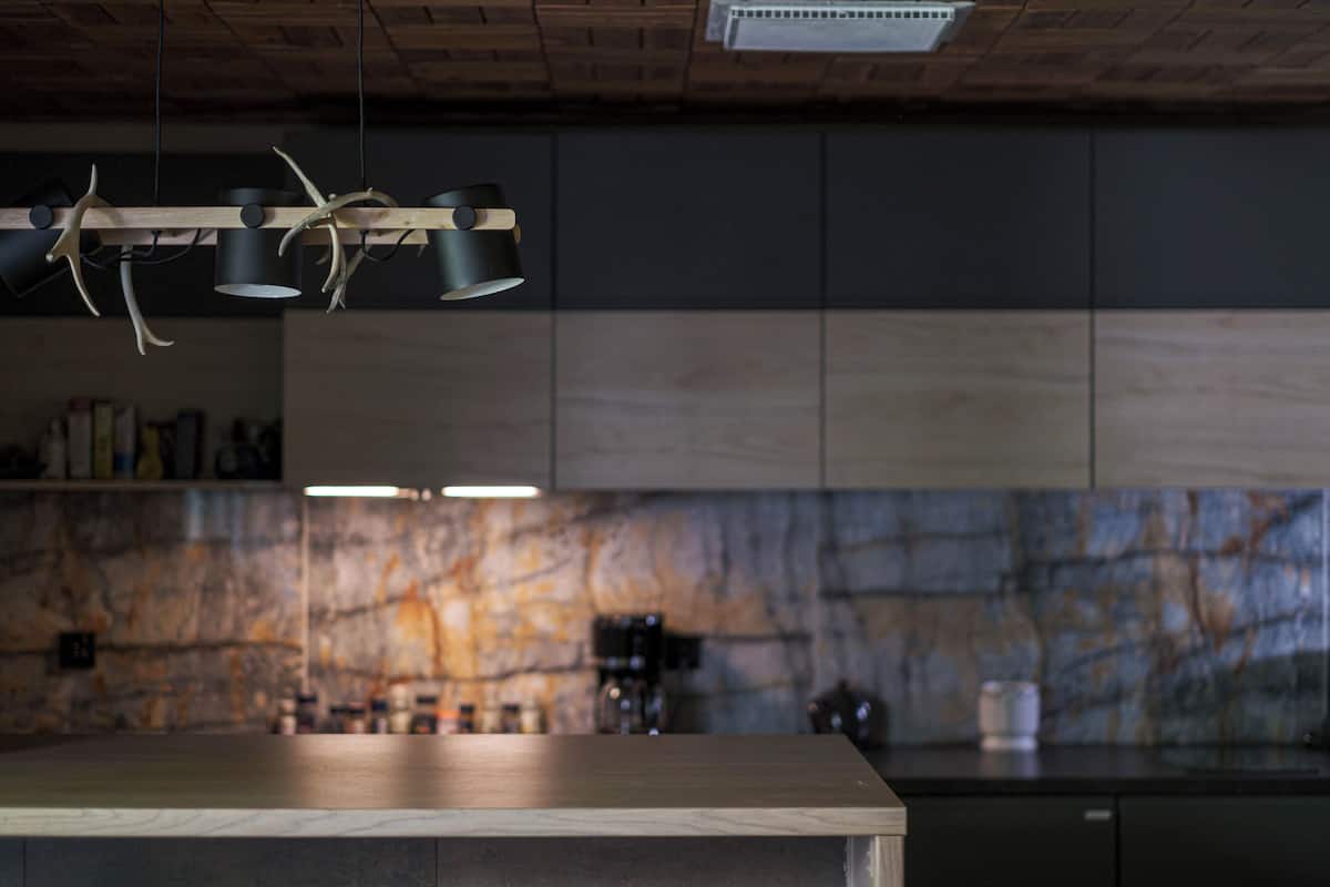 standard double or twin room, 2 single beds, non smoking, garden view | shared kitchen facilities | full-sized fridge, microwave, oven, dishwasher